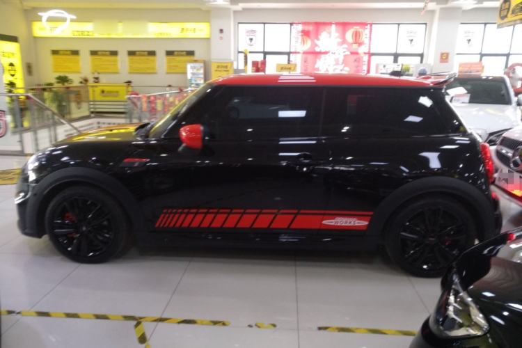 Used  MINI 2022 2.0T COOPER S Black Badge Special Edition
