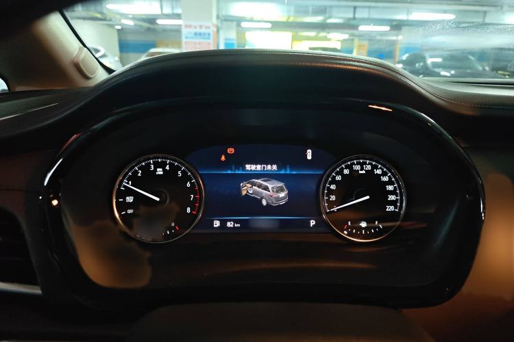 Used Buick GL8 2021 Land Cruiser Executive Class 652T Comfort Model
