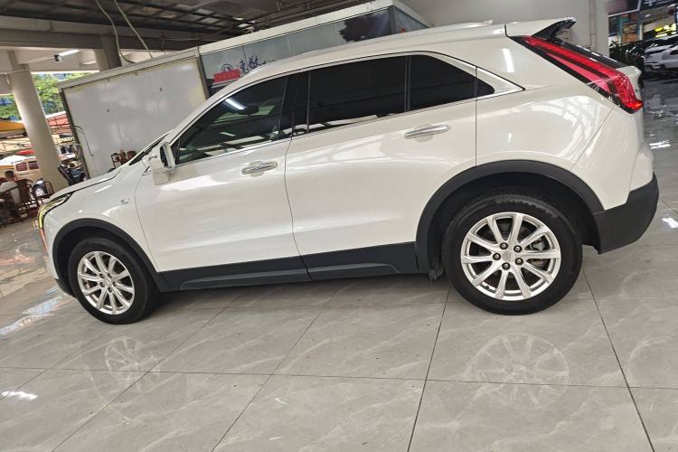 Used Cadillac XT4 2018 28T Two-Wheel Drive Tech Version
