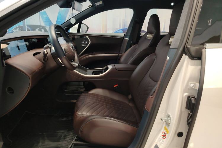 Used  11 2023 Long-Range Single-Motor Version 5 Seats
