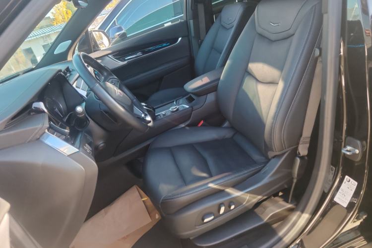 Used Cadillac XT6 2022 2.0T Six-Seater Four-Wheel Drive Luxury Version
