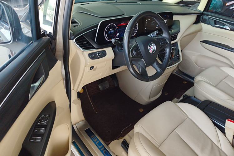 Used Buick GL8 2022 ES Landtrek 653T Luxury Edition
