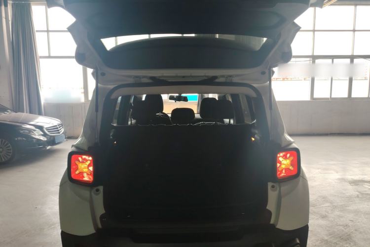 Used  Renegade 2016 1.4T Automatic Jingneng Edition

