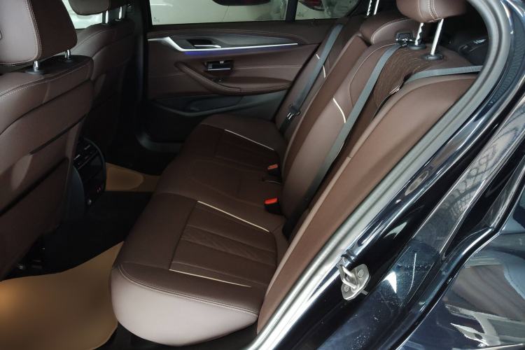 Used BMW 5 Series 2022 Second Facelift 530Li Leading Edition M Sport Package