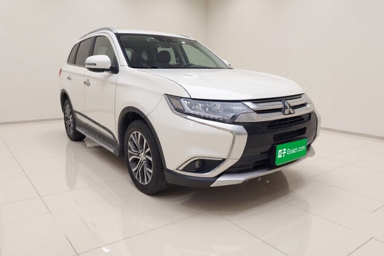 Used Mitsubishi Outlander 2018 2.4L 4x4 Elite Edition 5 Seats
