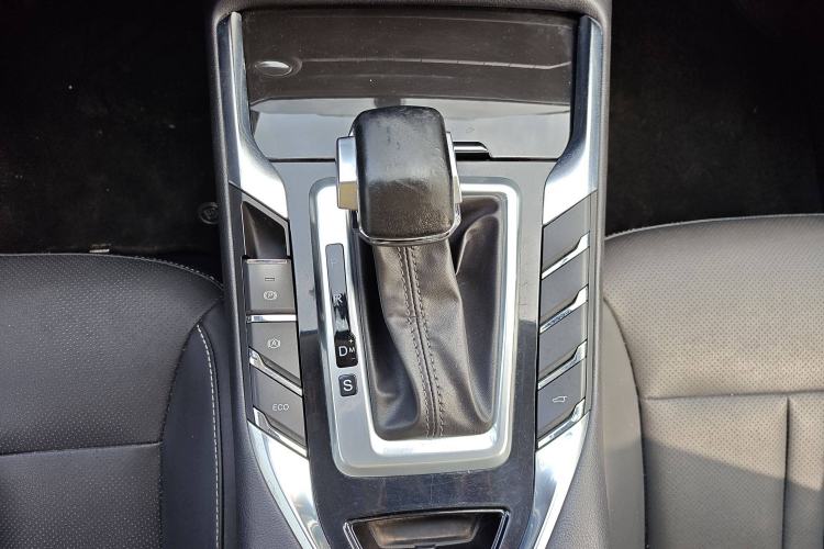 Used Zotye T500 2018 1.5T Automatic Smart Connected Prestige Model
