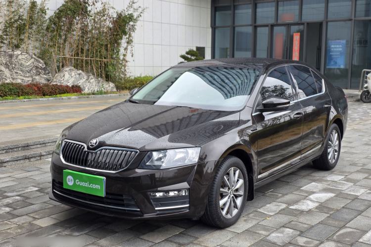 Used Skoda Octavia 2017 Classic Model 1.6L Automatic Comfort Edition