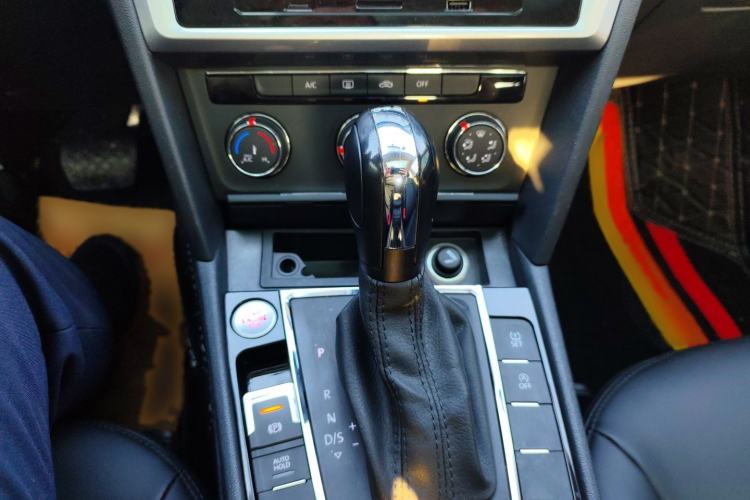 Used Volkswagen Lamando 2019 230TSI DSG Fashion Edition China VI