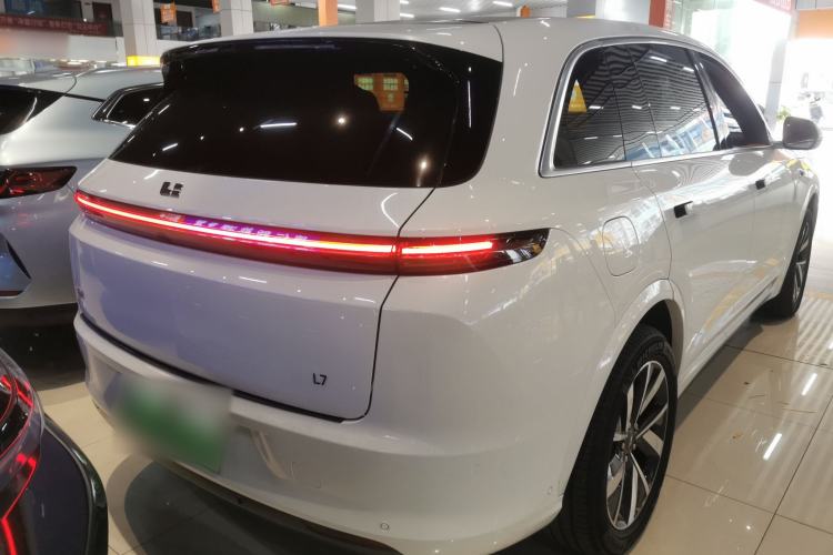 Used Li Auto L7 2023 Air model
