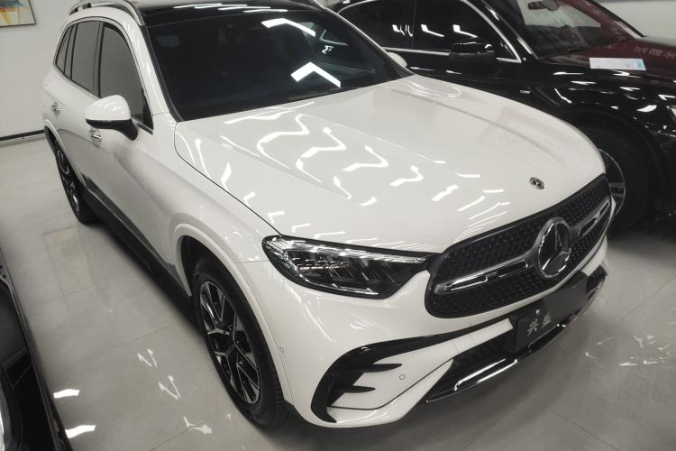 Used Mercedes-Benz GLC 2023 GLC 260 L 4MATIC Luxury Model 5 Seats