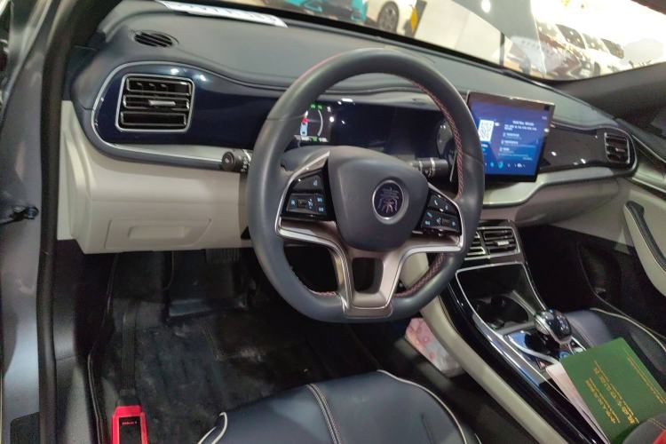 Used BYD Qin PLUS 2021 EV 400KM Luxury Model
