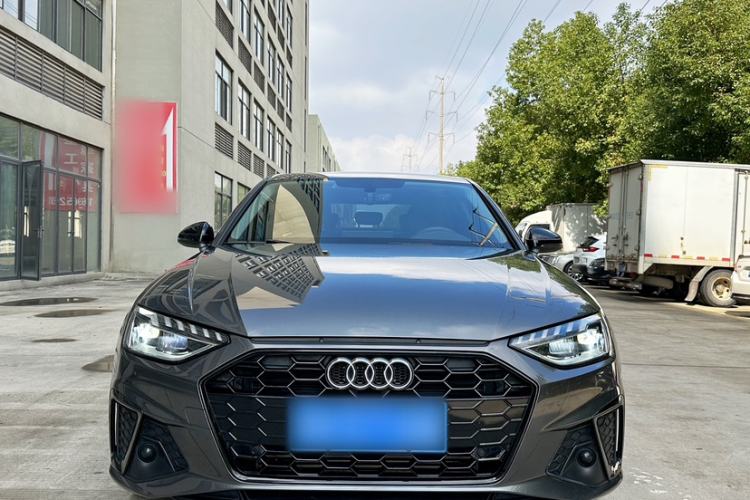 Used Audi A4L 2022 40 TFSI Luxury Dynamic Model
