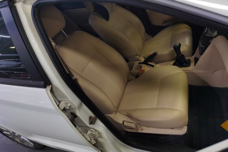 Used Chery Fengyun 2 2013 Hatchback 1.5L Manual Ruiyi Edition
