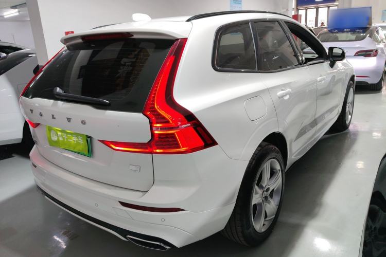 Used Volvo XC60 New Energy 2021 T8 E-Drive Hybrid Smart & Dynamic Edition