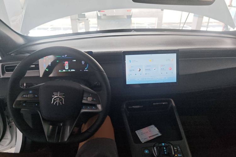 Used BYD Qin PLUS 2025 DM-i Smart Drive 55KM Leading Model
