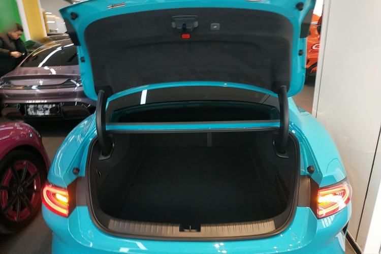 Used Xiaomi Auto SU7 2024 Rear-Drive Long-Range Intelligent Driving Version
