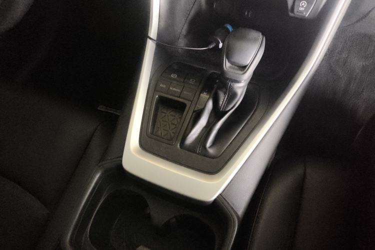 Used Toyota RAV4 2020 2.0L CVT Two-Wheel Drive Fashion Edition