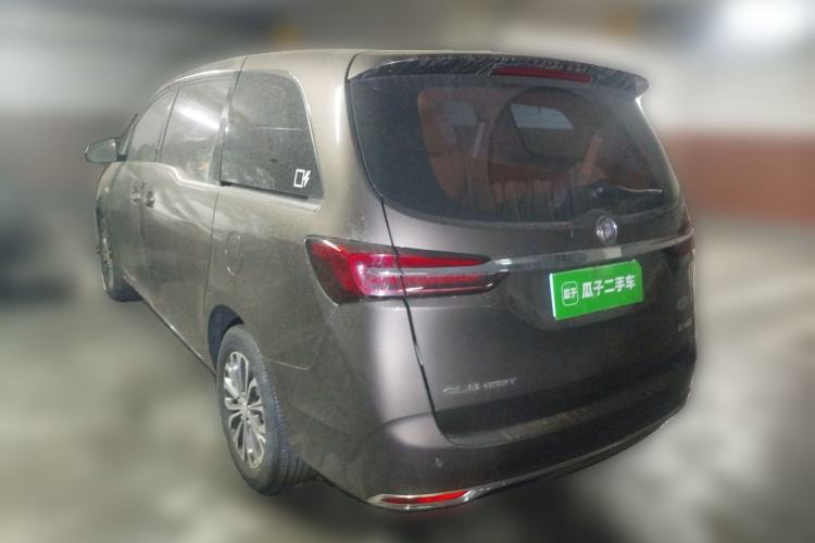 Used Buick GL8 2022 Land Cruiser Executive Class 652T Comfort Model
