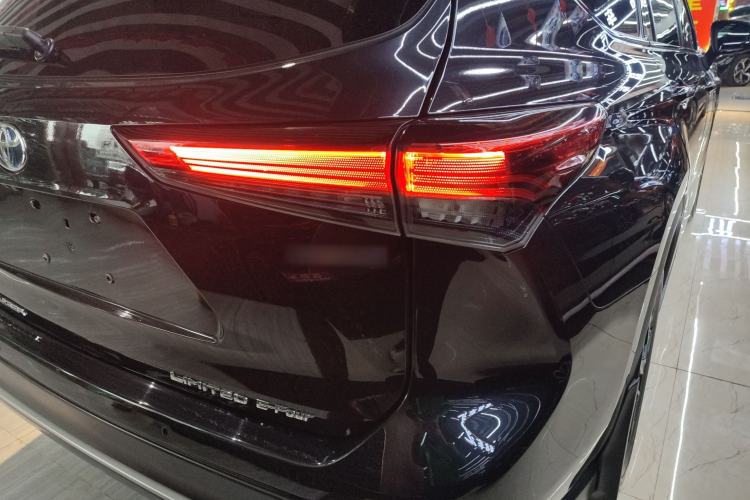 Used Toyota Crown Land Cruiser 2021 2.5L HEV Four-Wheel Drive Flagship Edition
