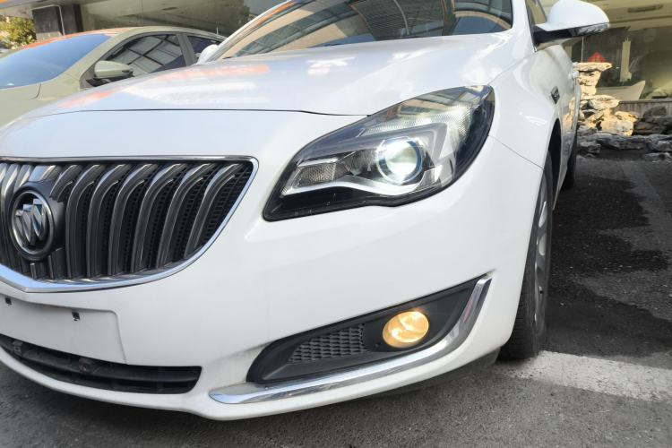 Used Buick Regal 2015 2.0L Leading Fashion Edition