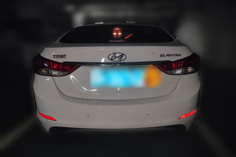 Used Hyundai Elantra 2015 1.6L Automatic Leading Model
