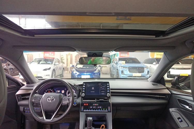 Used Toyota Avalon 2019 2.0L Luxury Edition China VI Standard
