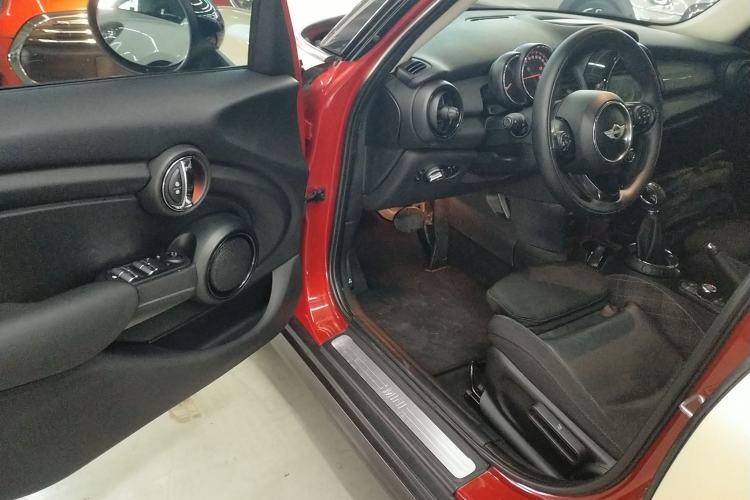 Used  MINI 2015 1.5T COOPER Fun Five-Door Edition
