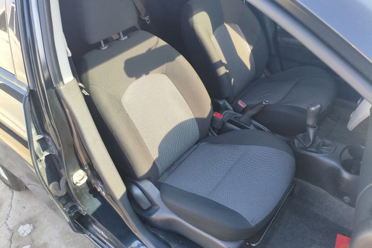 Used Nissan Sunny 2015 1.5XE Manual Comfort Edition
