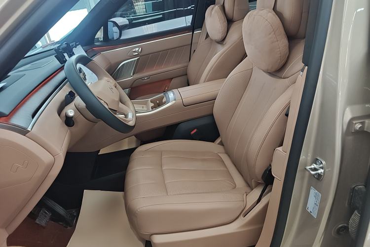 Used ONVO Luxeed L90 2025 Model—Max Six-Seater Version