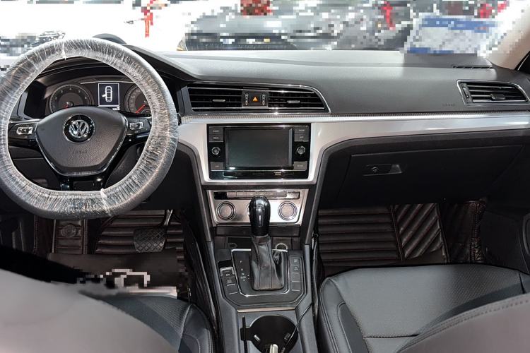 Used Volkswagen Lamando 2019 230TSI DSG Fashion Edition China V Standard
