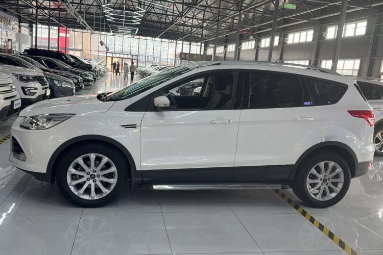 Used Ford Kuga 2015 1.5L GTDi Two-Wheel-Drive Comfort Model
