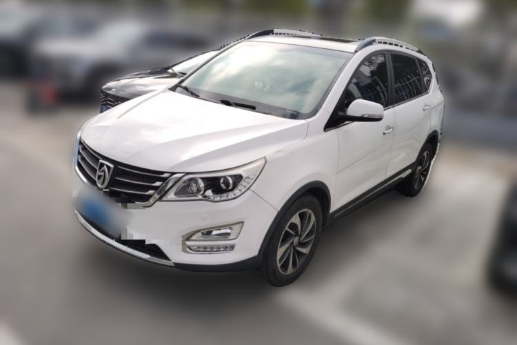 Used Baojun 560 2015 1.8L manual luxury version