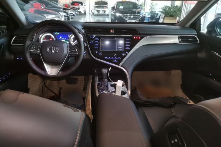 Used Toyota Camry 2018 Dual-Engine 2.5 HG Luxury Edition