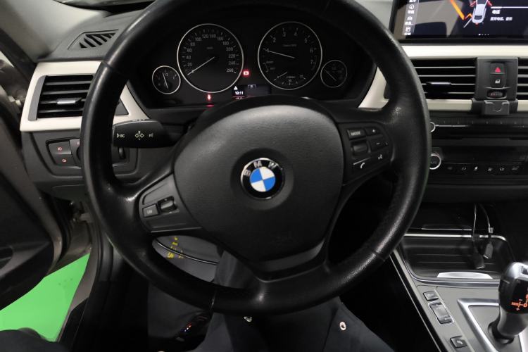 Used BMW 3 Series 2015 320Li Luxury Edition Fashion Model
