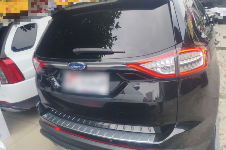 Used Ford Edge 2015 2.0T GTDi Four-Wheel Drive Prestige Model
