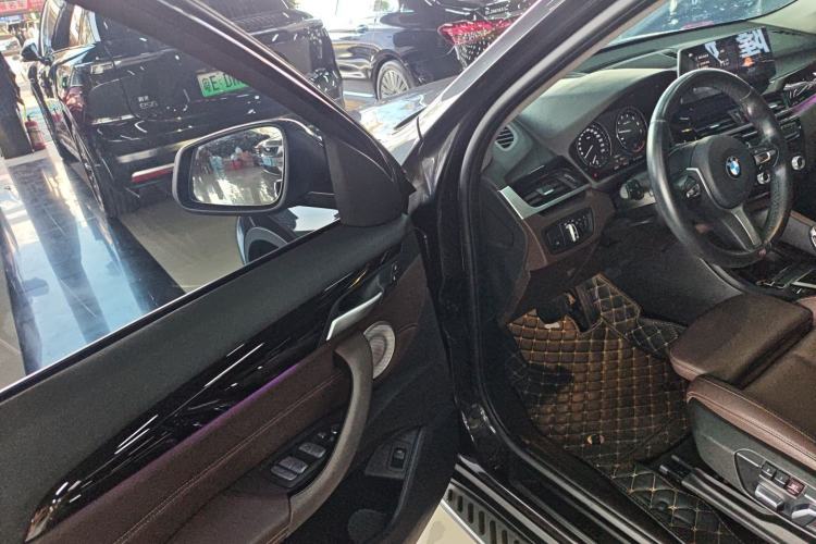 Used BMW X1 2022 sDrive25Li Leading Model
