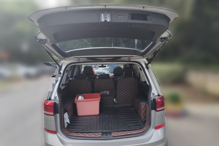 Used Volkswagen Touran 2018 Volkswagen Touran L 280TSI DSG Boundary Edition 7 Seats China VI Standard
