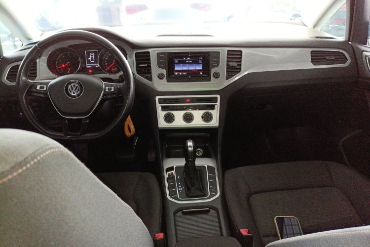 Used Volkswagen Golf Sportsvan 2016 230TSI Automatic Trend Edition
