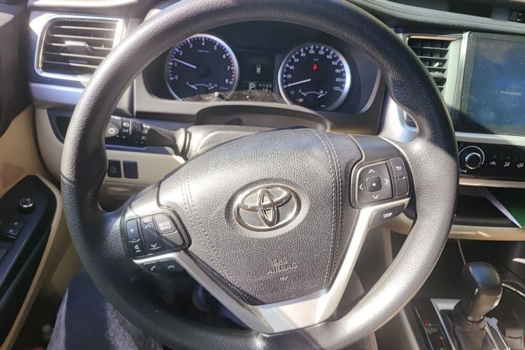 Used Toyota Highlander 2018 2.0T Two-Wheel Drive Elite Edition 7 Seats Emission Standard China V