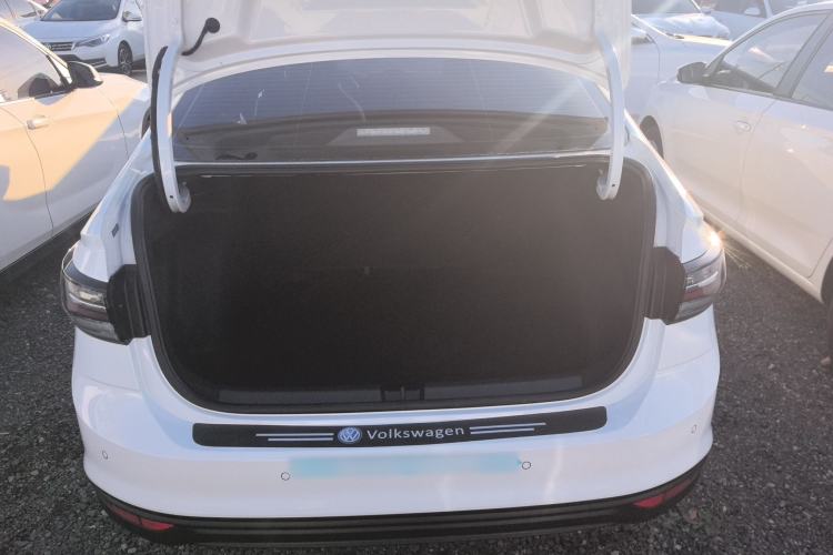 Used Volkswagen Lavida 2023 New Sharp 1.5L Automatic Excellent New Edition