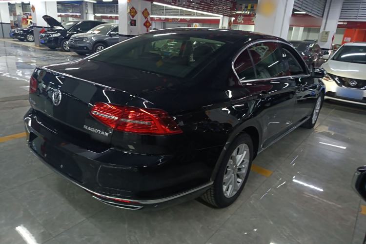 Used Volkswagen Magotan 2018 Facelift 330TSI DSG Luxury Model