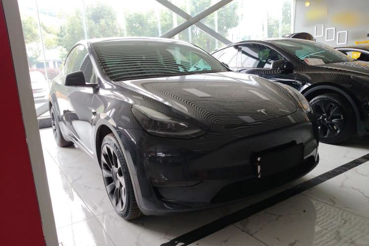 Used Tesla Model Y 2024 Long-Range All-Wheel-Drive Version