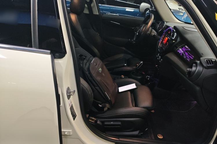 Used  MINI 2021 1.5T COOPER Classic Edition Five-Door Version