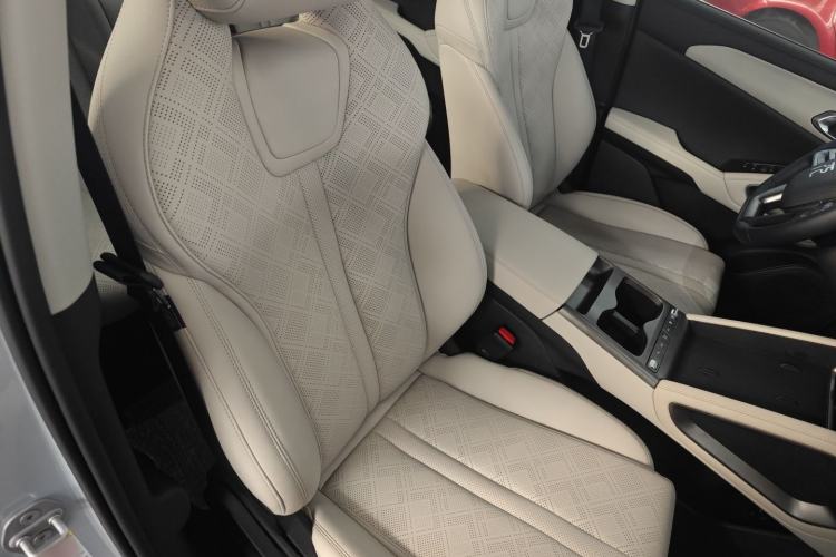 Used BYD Yuan UP 2025 Intelligent Driving Version 401 KM Dynamic Edition