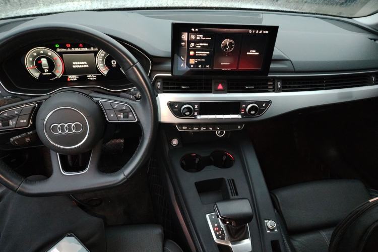 Used Audi A4L 2022 40 TFSI Luxury Dynamic Model
