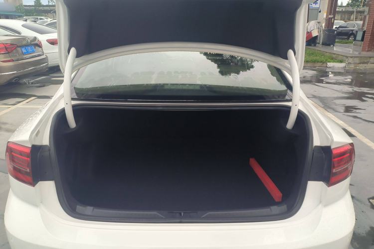 Used Volkswagen Lamando 2019 230TSI DSG Fashion Edition China VI
