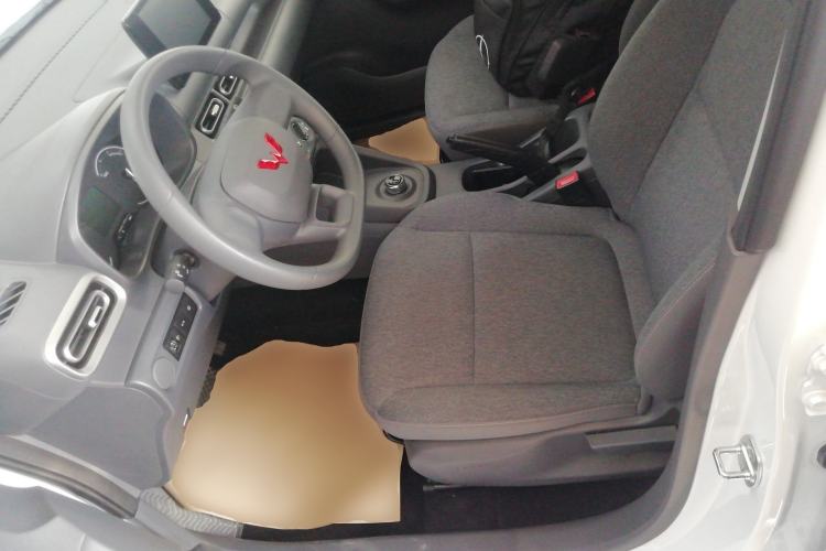 Used Wuling Hongguang New Energy 2024 All-Electric Model 300KM Standard Version
