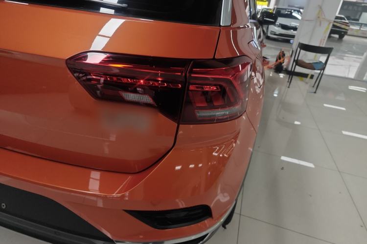 Used Volkswagen T-ROC 2018 230TSI DSG Two-Wheel Drive Advanced Version China V Standard