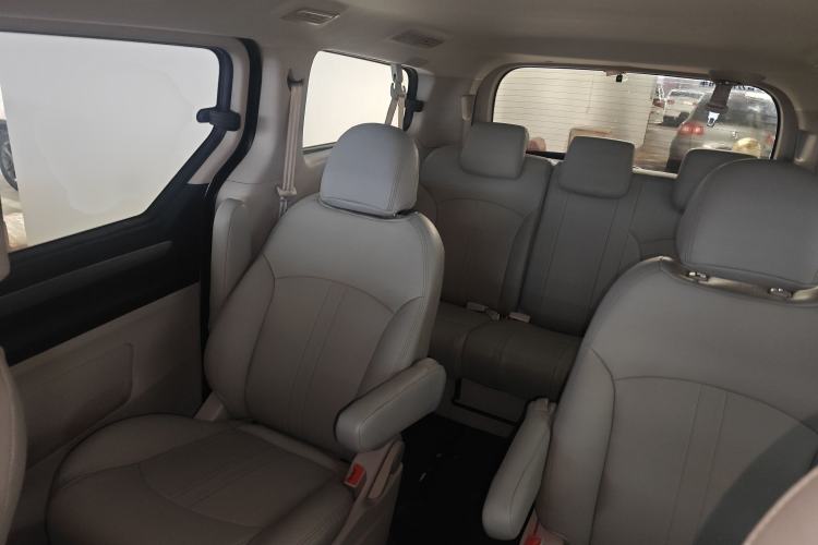 Used SAIC MAXUS G10 2014 2.0T Automatic Elite Edition
