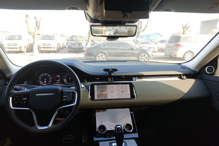 Used Land Rover Range Rover Evoque 2023 Aurora L 249 PS Luxury Edition